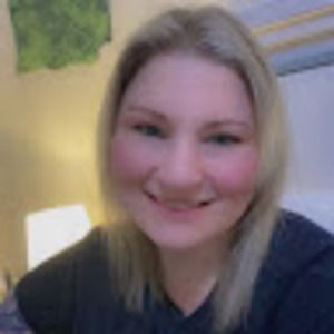 Meet your Posher, Carrie